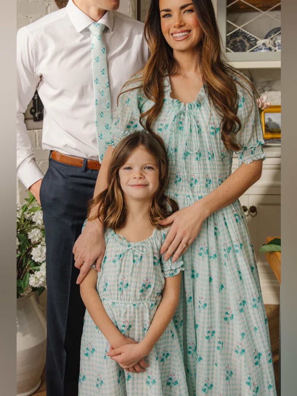 Ivy City Co Mint Floral Puff Sleeve Midi Dress - Picture 9 of 15